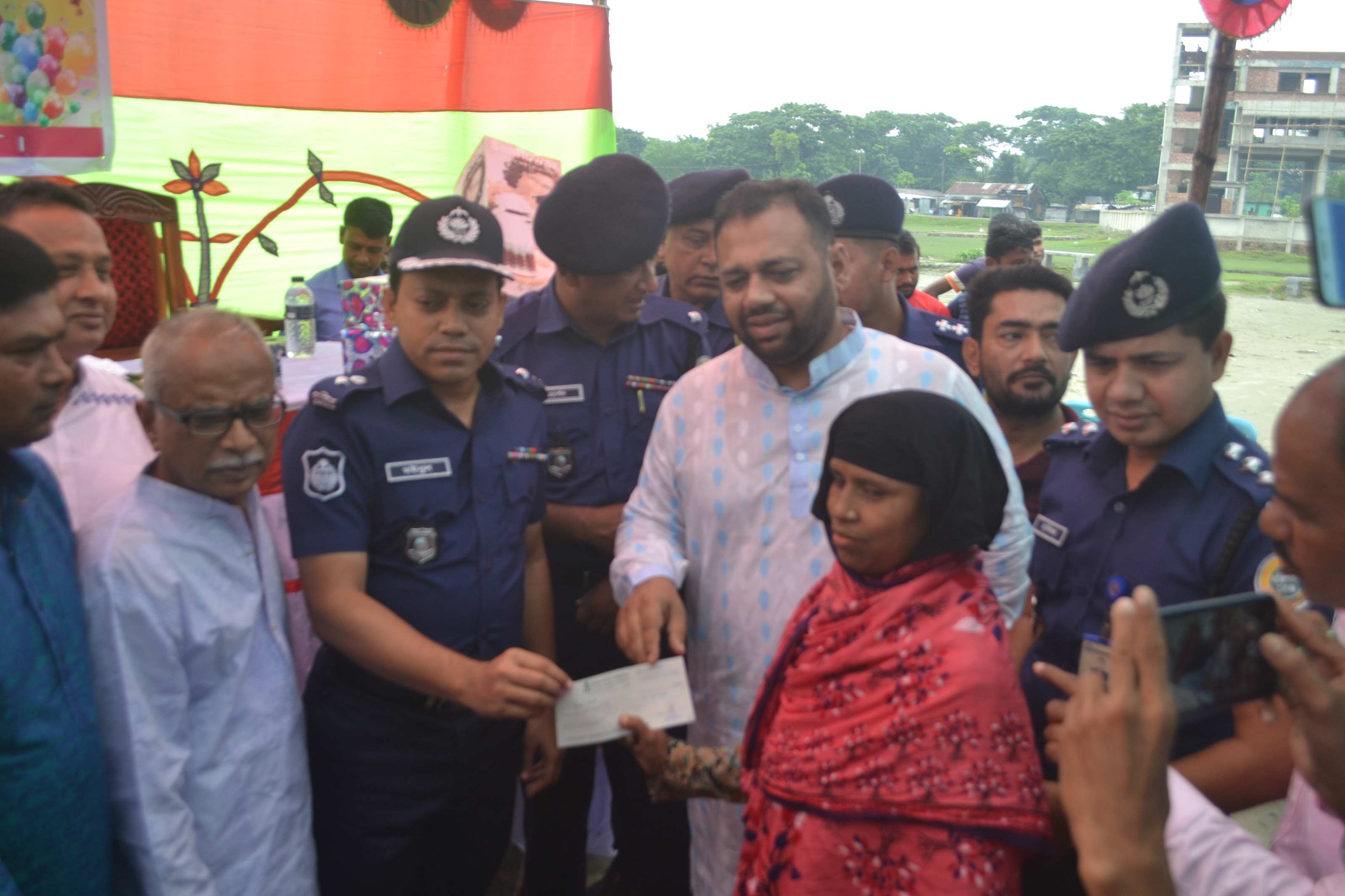 গলাচিপায় মাদকসেবী ও মাদকব্যবসায়ীদের পুণর্বাসন কর্মসূচি ও বিট পুলিশিং কার্যালয়ের উদ্বোধন