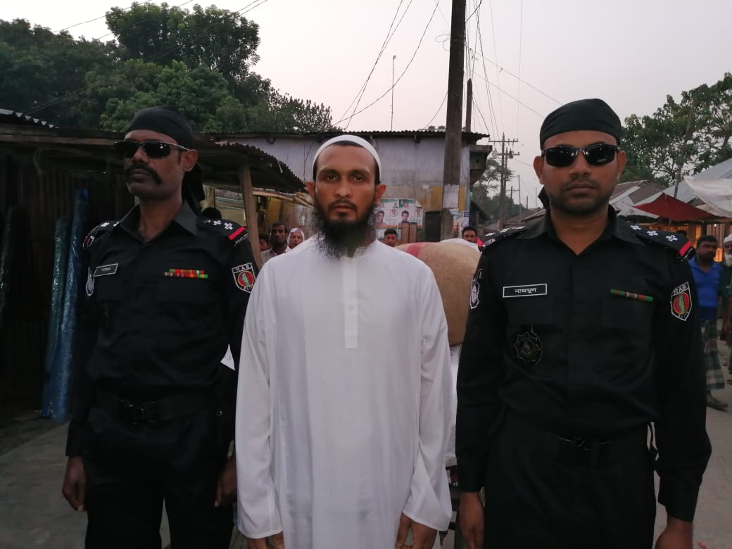 পটুয়াখালী জেলার বাউফলের কালাইয়া বাজারে ৫০০ কেজি নিষিদ্ধ পলিথিন ও ১৫০ কেজি নিষিদ্ধ কারেন্ট জালসহ আটক ০১