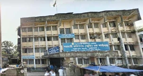 বরিশাল সেটেলমেন্ট অফিস দালালদের দখলে