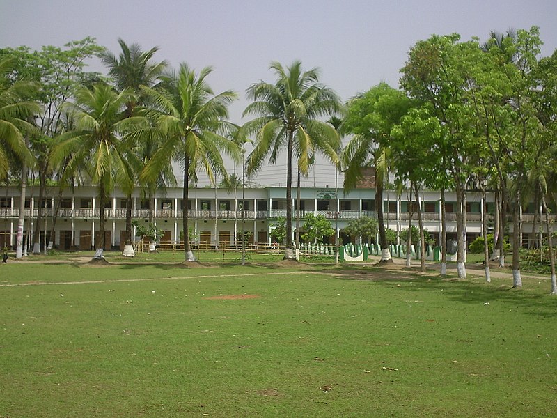 ঐতিহ্যবাহী মাহমুদিয়া মাদ্রাসা নিয়ে অপপ্রচার : সুনাম নষ্টের পায়তারায় ব্যস্ত একদল