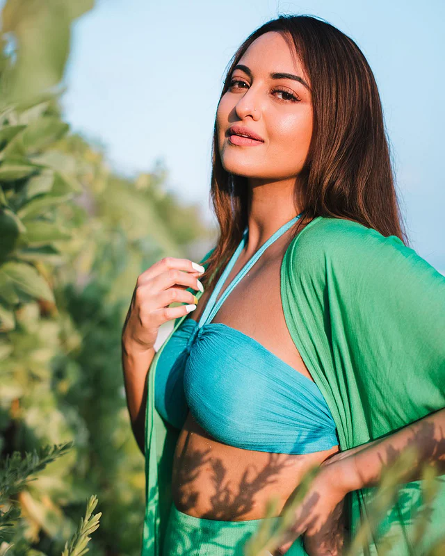 লোকে যা–ই বলুক, যায় আসে না তাঁর