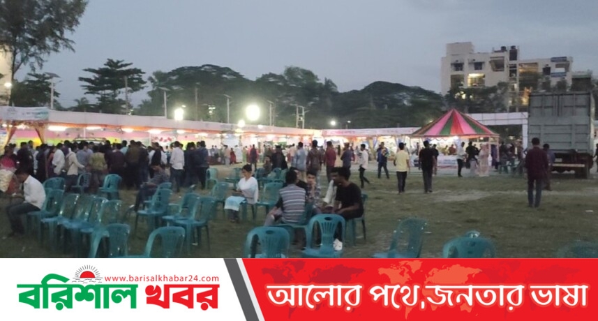 বরিশালে অংশগ্রহনকারীদের ক্ষোভ হতাশার মধ্য দিয়ে ডিজিটাল উদ্ভাবনী মেলা সম্পন্ন