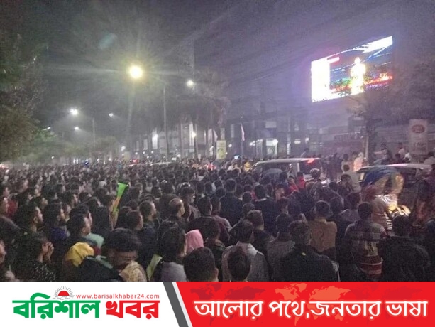 বাঁধভাঙা উচ্ছ্বাস