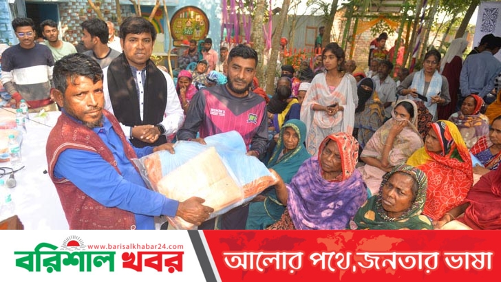 অনুষ্ঠানের অতিথি ঝালমুড়ি বাদাম বিক্রেতা ফেরিওয়ালা!