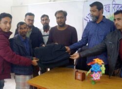 ভান্ডারিয়া উন্নয়ন পরিষদের উপজেলাব্যাপী ১১তম শীতবস্র বিতরন সম্পন্ন