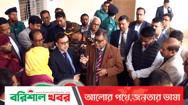 বরিশালে স্বাস্থ্যমন্ত্রী জাহিদ মালেক : চিকিৎসকদের বিরুদ্ধে আট লাখ টাকা চাঁদাবাজির অভিযোগ