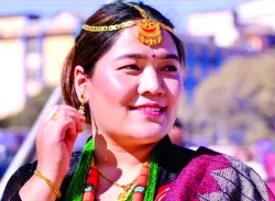 বিমান দুর্ঘটনায় কণ্ঠশিল্পী নীরা নিহত
