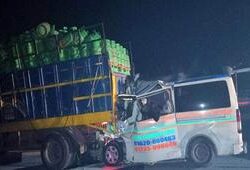 ২৬ ঘণ্টা নির্ঘুম ছিলেন চালক : জাজিরায় সড়ক দুর্ঘটনায় নিহত ৬