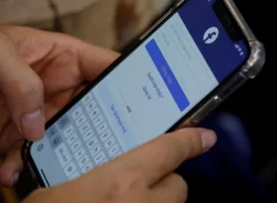 ফেসবুকে দুই স্তরের নিরাপত্তা চালু করবেন যেভাবে