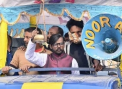 মনে আনন্দ আছে বলেই ভোটে লড়ছি : হিরো আলম