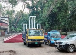 নেই সীমানা প্রাচীর, অরক্ষিত নলছিটির কেন্দ্রীয় শহীদ মিনার