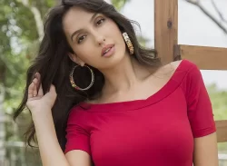 তাক লাগালেন নোরা