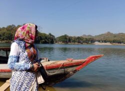 অনির্বাণ ইচ্ছে : শামীম ফাতেমা মুন্নী