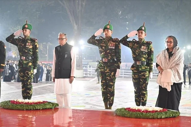 ভাষা শহীদদের প্রতি জাতির শ্রদ্ধা