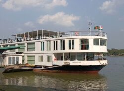 Ganga Vilas now en route to Dhaka from Barisal
