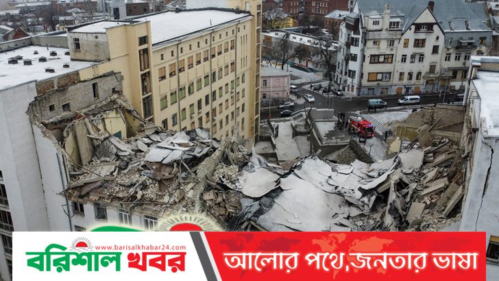 ইউক্রেনে সতর্কতা, ৩৫ ক্ষেপণাস্ত্র হামলা