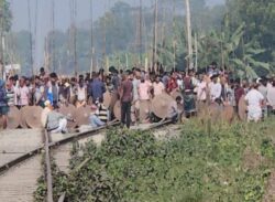 মাছ কেনা নিয়ে ৩ গ্রামবাসীর মধ্যে সংঘর্ষ, আহত ২০