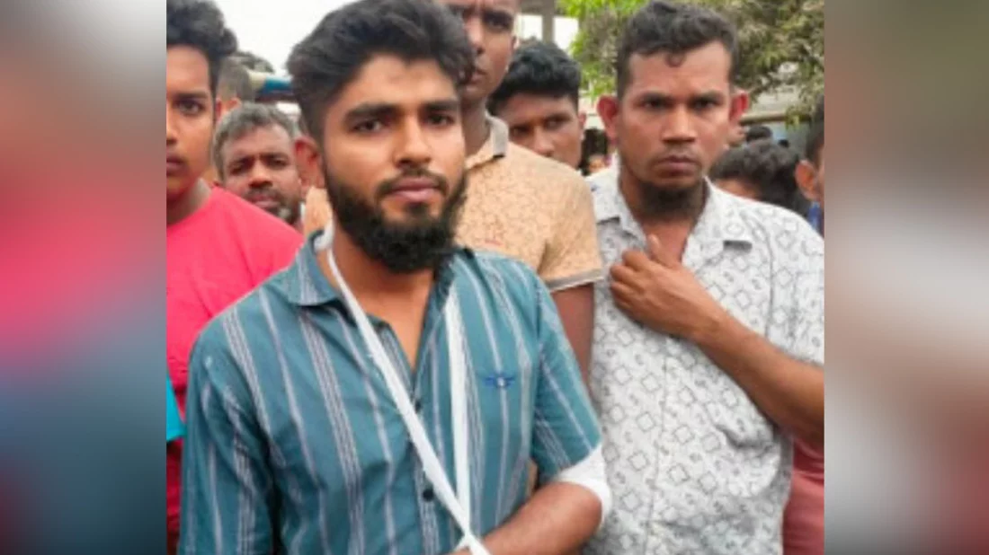 দেখি রক্ত আর লাশ