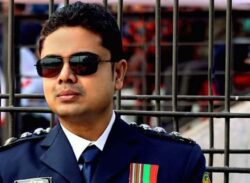 ডিউটি অফিসারের কাজ করতেন অতিরিক্ত পুলিশ সুপার!