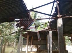 বসবাসের অযোগ্য আশ্রয়নের ঘর, পূর্ণ নির্মাণের দাবি গৃহহীন পরিবারের