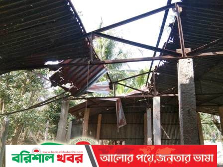 বসবাসের অযোগ্য আশ্রয়নের ঘর, পূর্ণ নির্মাণের দাবি গৃহহীন পরিবারের