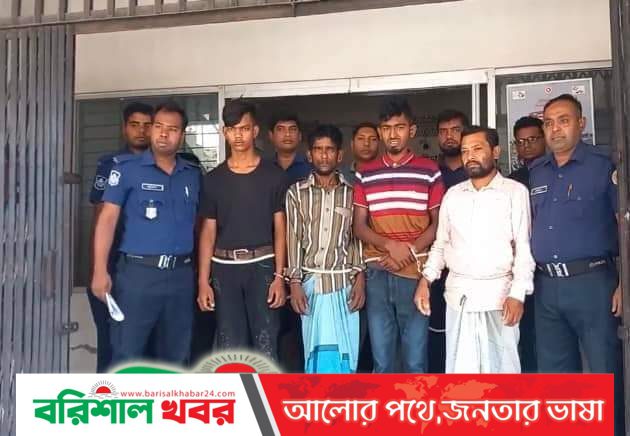 রাজাপুরে সাবেক ইউপি সদস্যসহ দুজনকে কুপিয়ে হত্যা, আটক- ৪