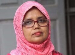 অভিভাবককে পা ধরতে বাধ্য করা সেই প্রধান শিক্ষিকা ওএসডি