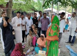 খোকন সেরনিয়াবাতের পক্ষে নৌকা মার্কার সমর্থনে সৈয়দ শহিদুল আহসানের গনসংযোগ
