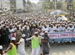 সরকারের পতন ঘটাতে আরেকটা যুদ্ধ করব: বরিশালে চরমোনাই পির