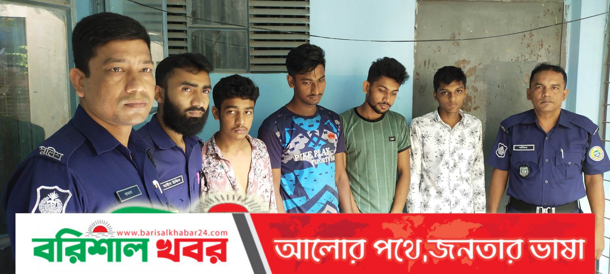 বাবুগঞ্জে ইজিবাইক ছিনতাই চক্রের চার সদস্য আটক