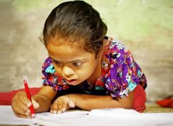 স্বাভাবিক জীবনযাপনের সুযোগ দিতে হবে দৃষ্টিপ্রতিবন্ধীদের