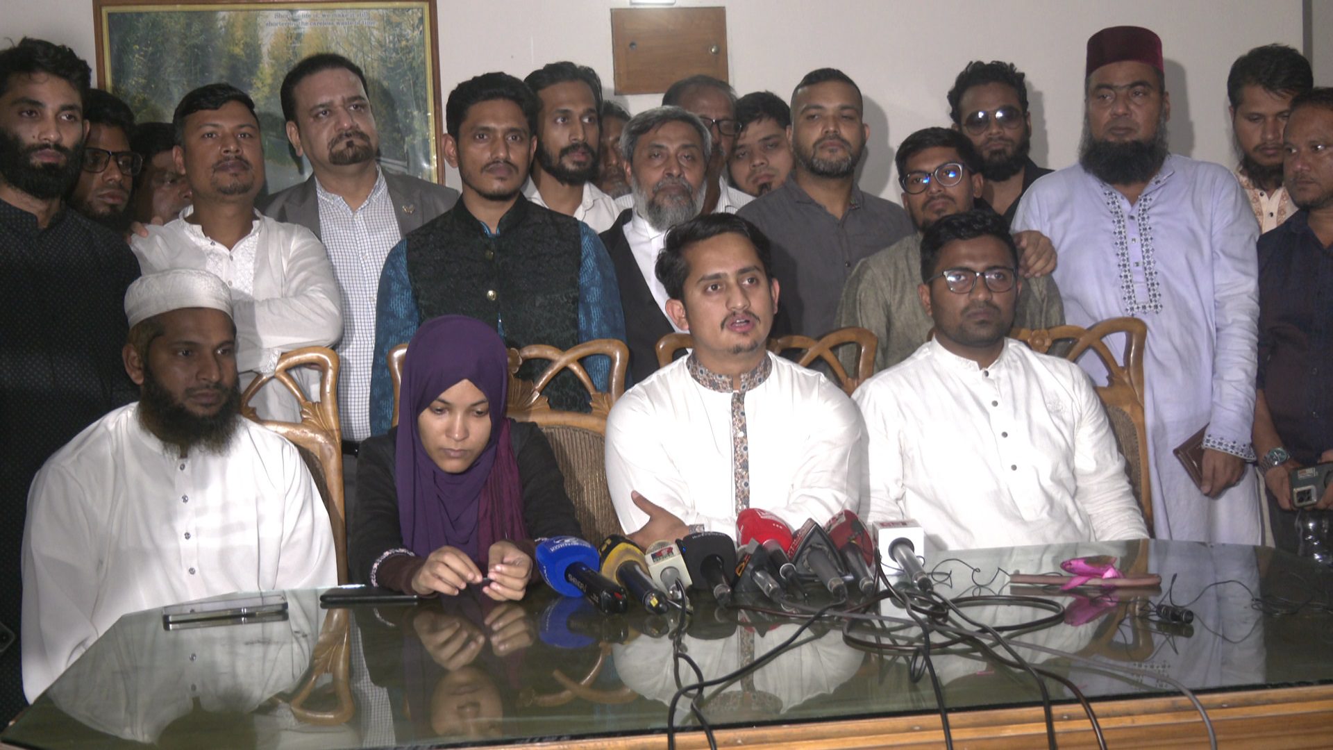 এনসিপি ৩০০ আসনেই শক্তিশালী প্রার্থী দিতে প্রস্তুতি নিচ্ছে : সারজিস