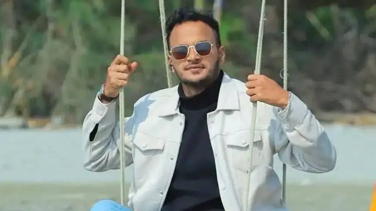 ভোলায় মায়ের সামনে ছাত্রদল নেতাকে কুপিয়ে হত্যা