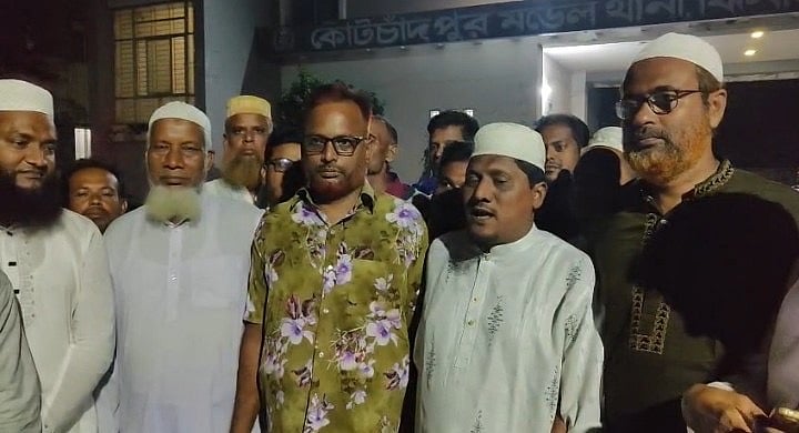 কার্যক্রম নিষিদ্ধ যুবলীগ নেতা সন্দেহে আটক, থানা থেকে ছাড়িয়ে নিলেন জামায়াতের নেতারা