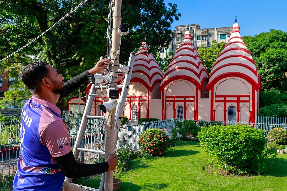 ঢাকেশ্বরীতে দুর্গাপূজায় খরচ হচ্ছে দেড় কোটি টাকা, কী কী থাকছে এবার