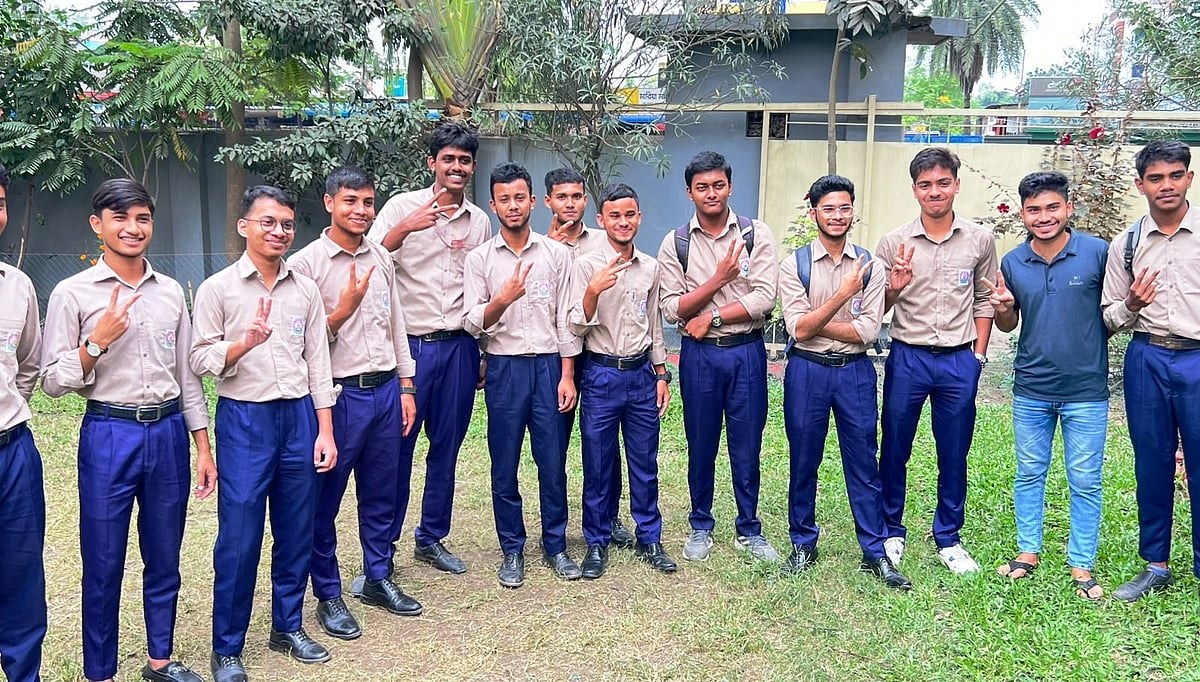 দিনাজপুর বোর্ডে অর্ধেকের বেশি ফেল, কেউ পাস করেননি ৪৯ কলেজে