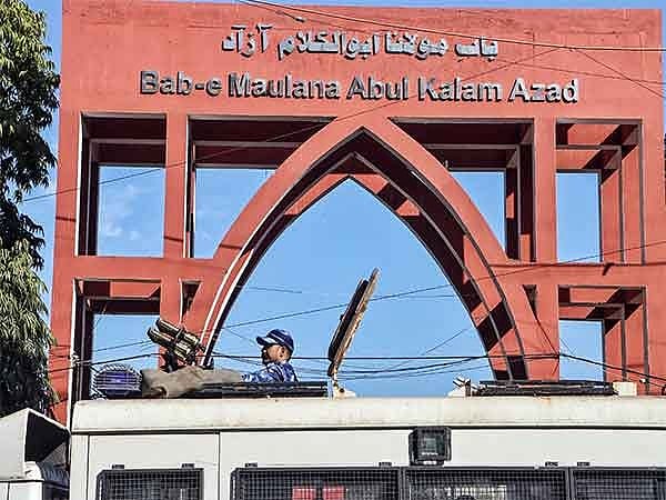 দিল্লির জামিয়া বিশ্ববিদ্যালয়ে ছাত্র সংসদ নির্বাচনের দাবি মানল কর্তৃপক্ষ, তবে বিক্ষোভ শেষ হচ্ছে না