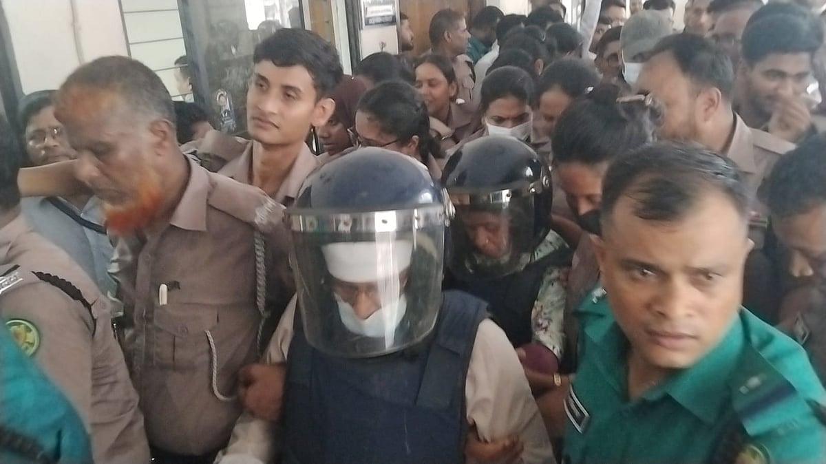 দ্বিতীয় স্ত্রীকে আত্মহত্যায় প্ররোচনা মামলায় এমপি গাজী নজরুলের জামিন নামঞ্জুর