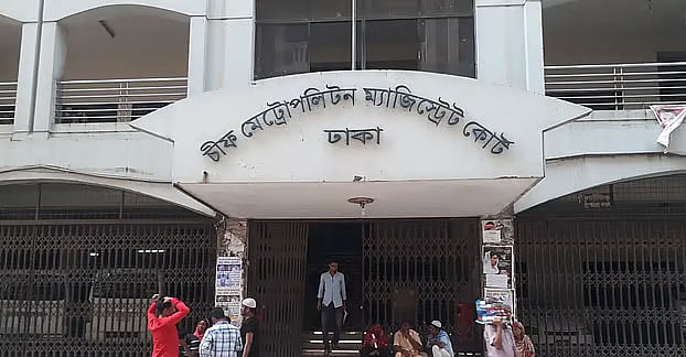 নায়ক মান্নার ব্যবহৃত গাড়িতে আগুনের ঘটনায় গ্রেপ্তার দুজন কারাগারে