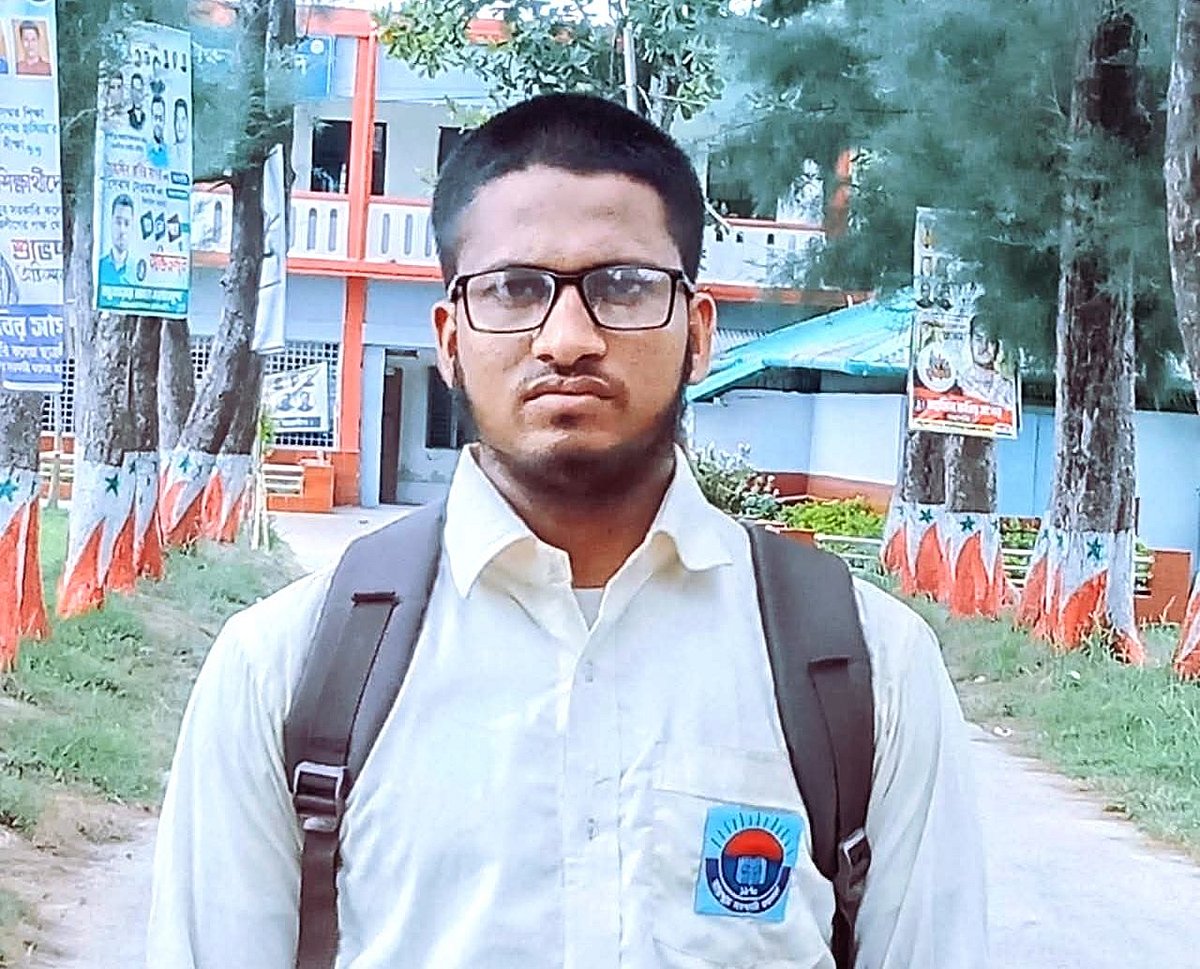 পরিবারের স্বপ্ন বাঁচিয়ে রেখেছেন ইয়াছিন