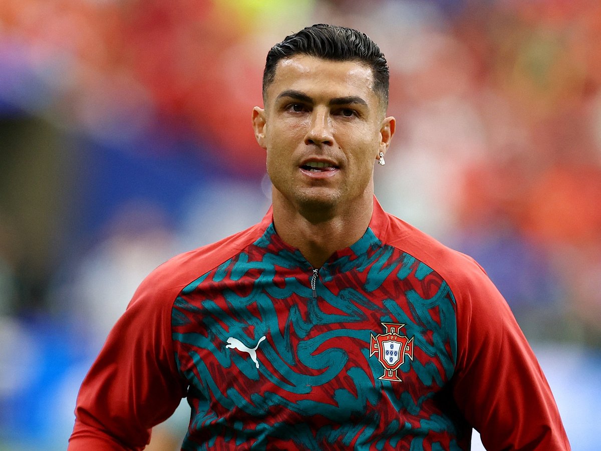 পর্তুগাল দলে সাময়িক নিষিদ্ধ রোনালদো