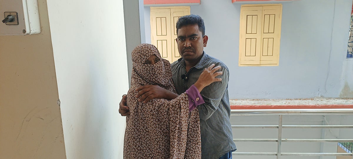 ভুল বুঝতে পেরে ছেলে বললেন, ‘মাকে এক দিনের জন্যও দূরে থাকপ্যার দেব না’