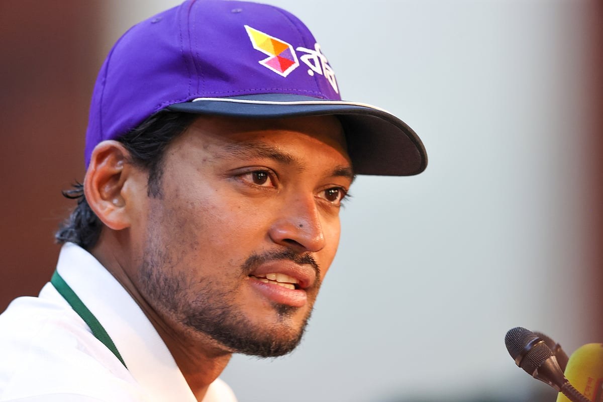 ‘মিথ্যা বলব না, হতাশ লাগে’— আম্পায়ারস কল পক্ষে না আসা প্রসঙ্গে নাজমুল