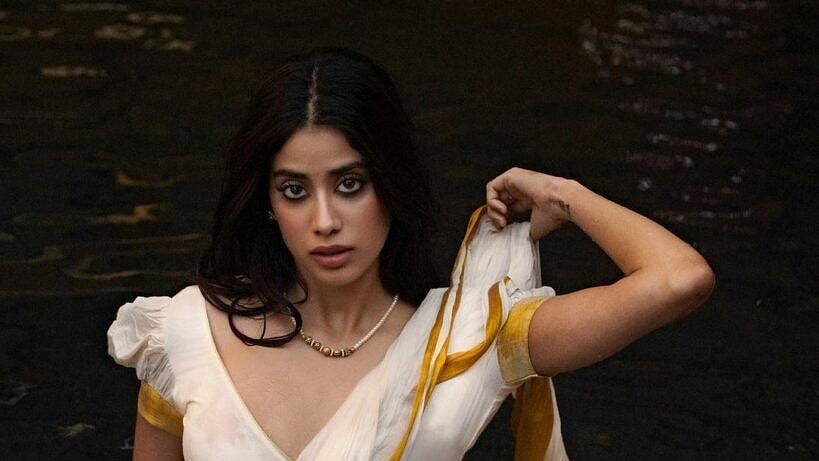 যৌন আবেদননির্ভর উপস্থাপনা ঠেকাতে না পেরে জাহ্নবীর আফসোস