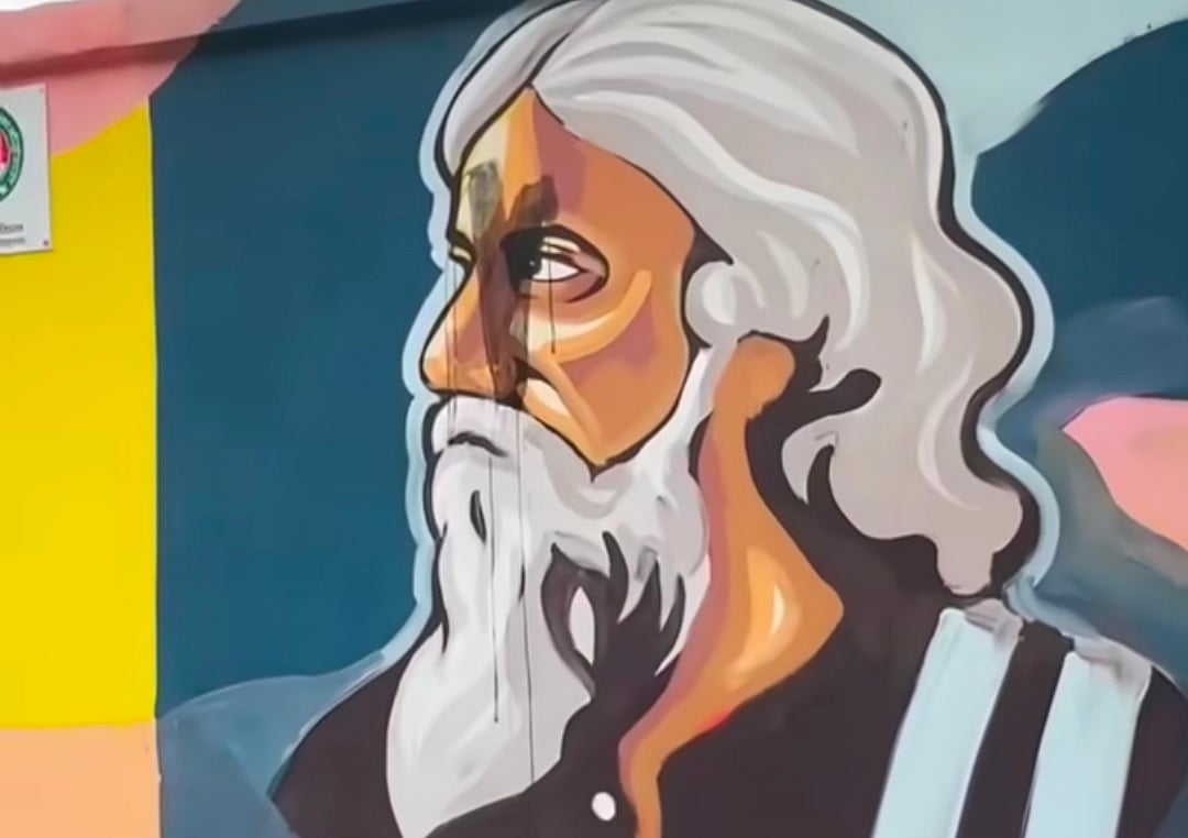 রবীন্দ্রনাথের গ্রাফিতিতে কালি লেপন অসাম্প্রদায়িক চেতনায় আঘাত