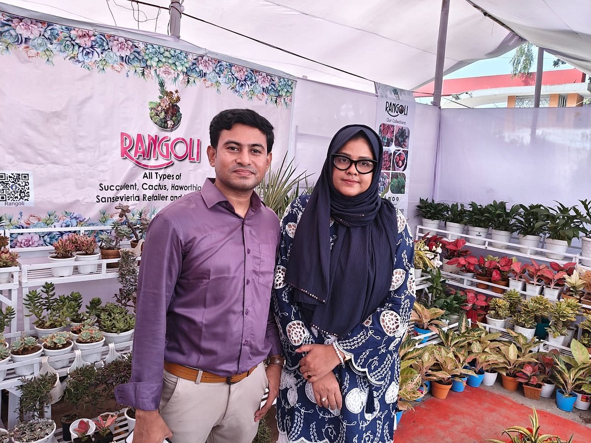 শখে শুরু ছাদবাগান, এখন মাসে ২ লাখ টাকার গাছ বিক্রি