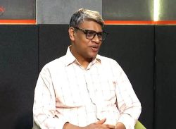সন্তানের কৈশোরে অভিভাবকদের মূল ভূমিকা কী হওয়া উচিত