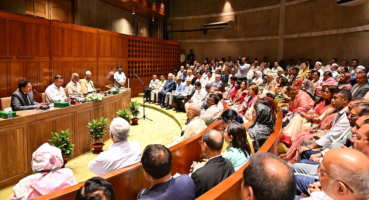 ‘স্বৈরাচার’ ও ‘গুপ্তরা’ এক হতে পারে, এমপিদের সতর্ক করলেন প্রধানমন্ত্রী তারেক রহমান