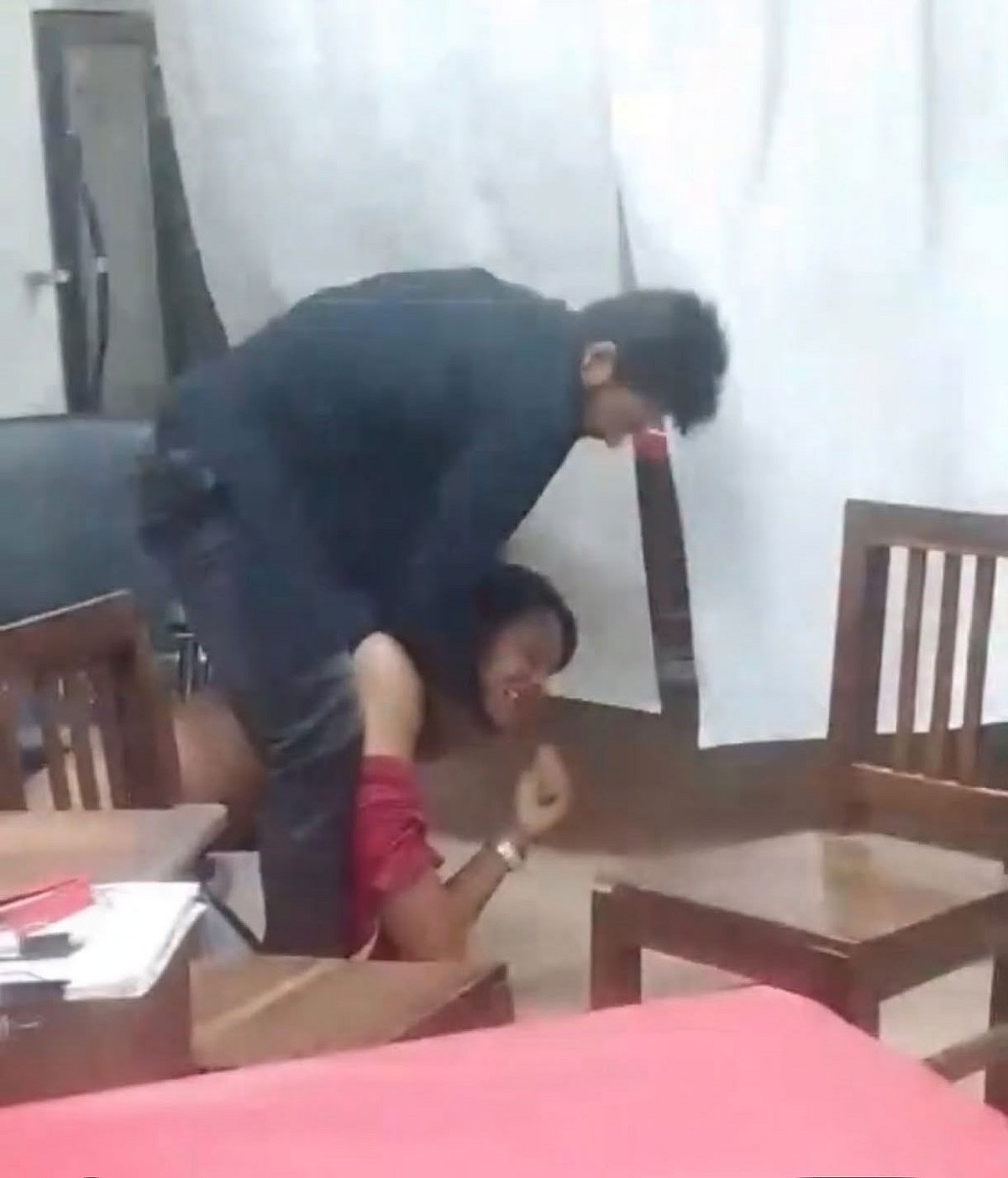 হাসপাতালে ঢুকে স্বেচ্ছাসেবক দল নেতাকে পেটানো সেই ছাত্রদল নেতাকে অব্যাহতি